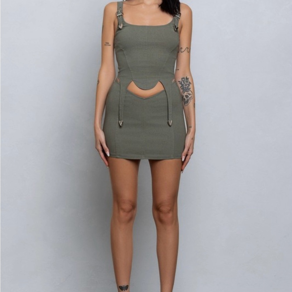 Olive Green Cutout Set